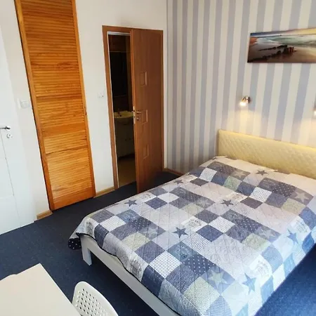 Δωμάτια σε οικογενειακή κατοικία Krystyna