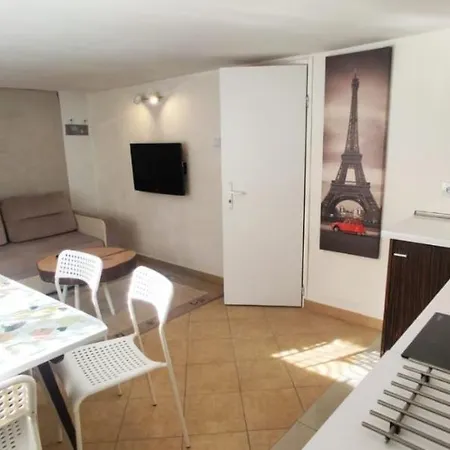 Krystyna Δωμάτια σε οικογενειακή κατοικία *