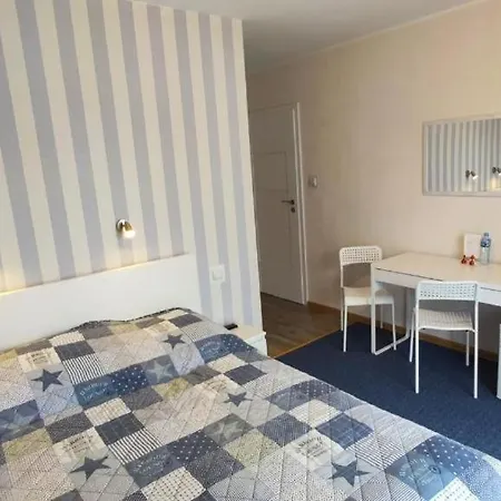 Δωμάτια σε οικογενειακή κατοικία Krystyna