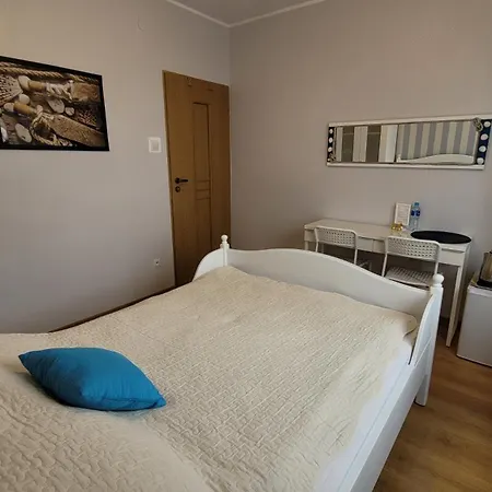 Δωμάτια σε οικογενειακή κατοικία Krystyna *