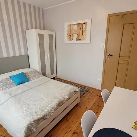 Krystyna Δωμάτια σε οικογενειακή κατοικία *